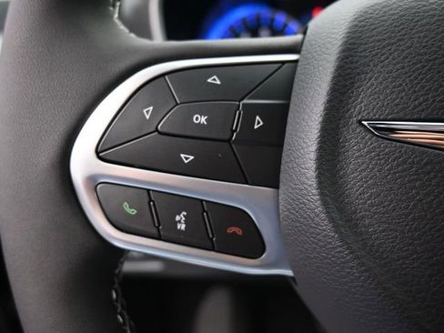 New 2026 Chrysler Pacifica Select AWD/4WD image 26