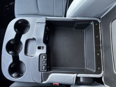 Used 2017 RAM 1500 Express w/ Express Value Package image 28