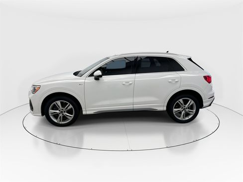 Used 2021 Audi Q3 2.0T Premium w/ Convenience Package image 5
