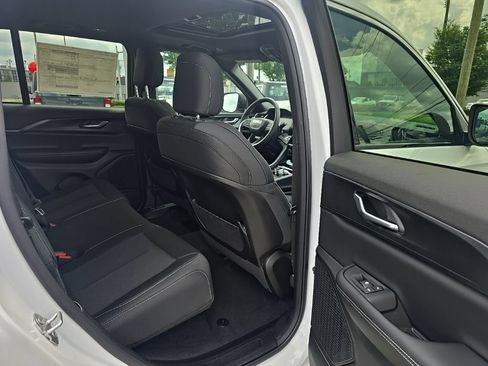 New 2026 Jeep Grand Cherokee Laredo X RWD image 20