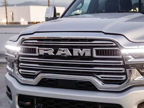 Used 2026 RAM 2500 Laramie AWD/4WD image 6