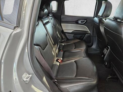 Used 2023 Jeep Compass Limited AWD/4WD image 17