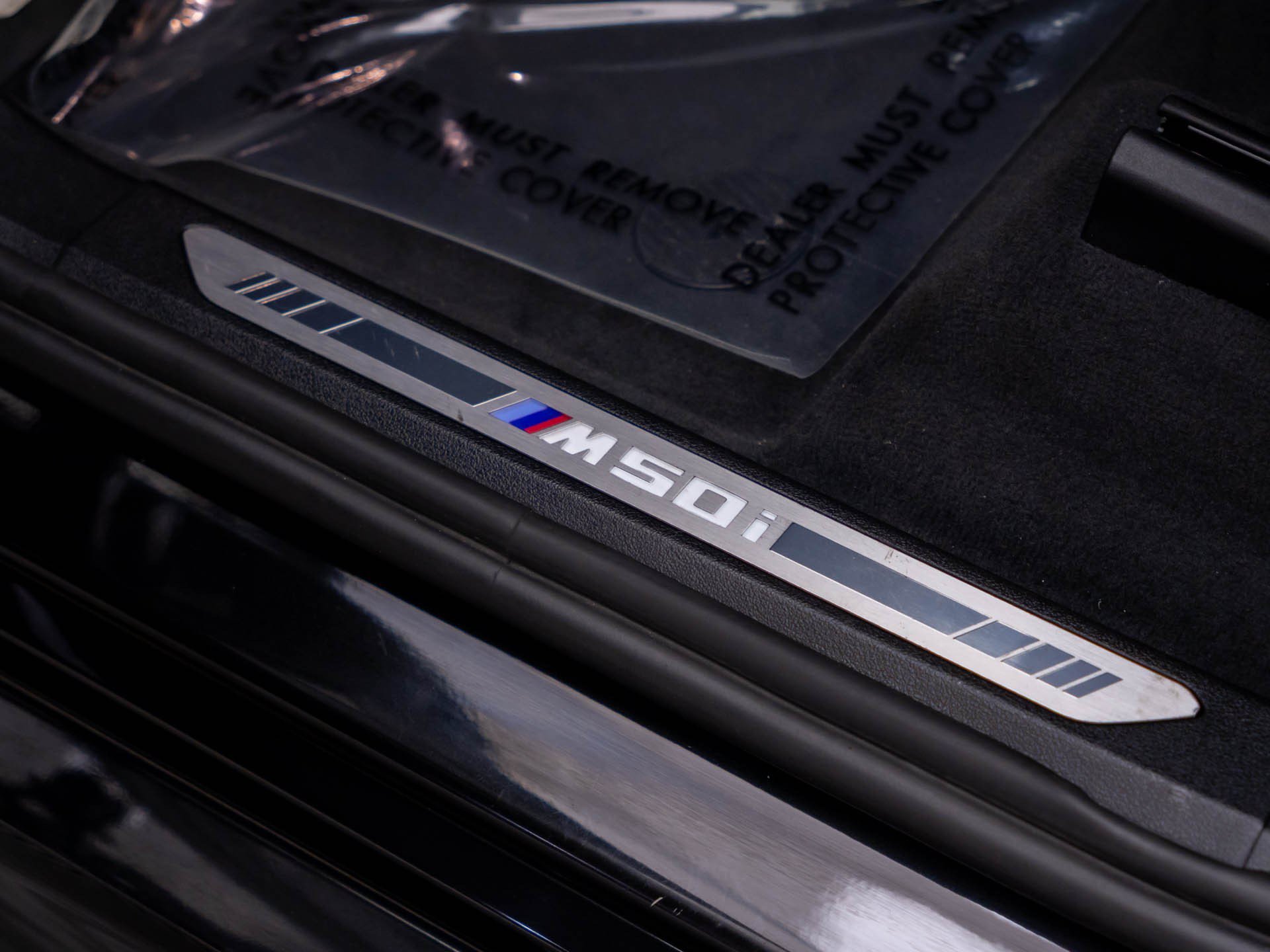 Used 2023 BMW X5 M50i w/ Parking Assistance Package AWD/4WD image 15
