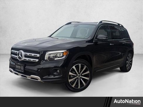 Certified 2022 Mercedes-Benz GLB 250 image 1