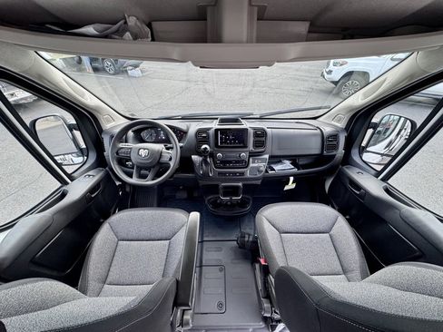 Used 2025 RAM ProMaster 2500 w/ Storage Group image 22