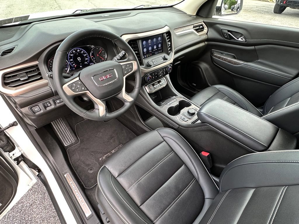 Certified 2023 GMC Acadia Denali w/ Denali Ultimate Package AWD/4WD image 20