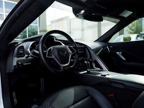 Used 2018 Chevrolet Corvette Z06 image 25