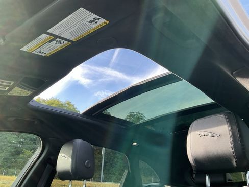 Used 2022 Jaguar F-PACE S image 24