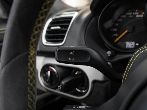 Used 2016 Porsche Cayman GT4 image 16