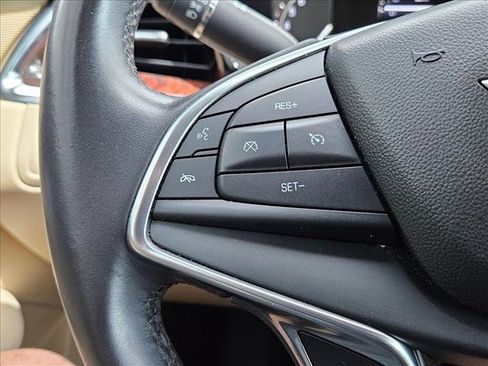 Used 2018 Cadillac XT5 Luxury w/ Driver Awareness Package FWD image 20
