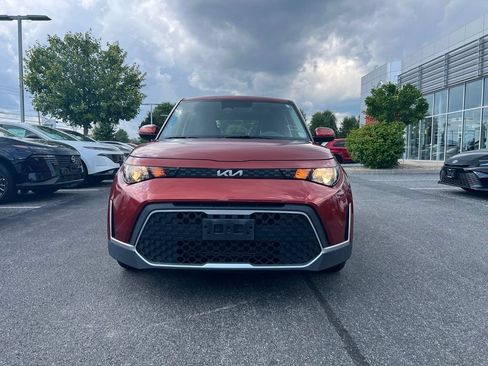 Used 2023 Kia Soul LX FWD image 4