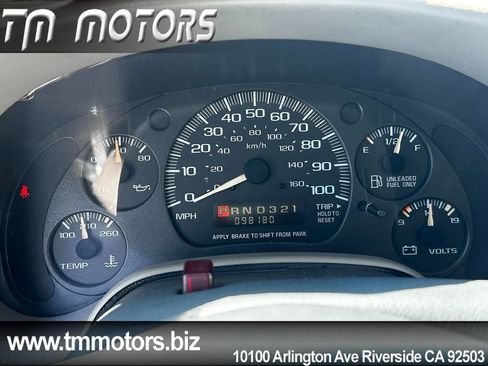 Used 2003 Chevrolet Astro RWD image 15