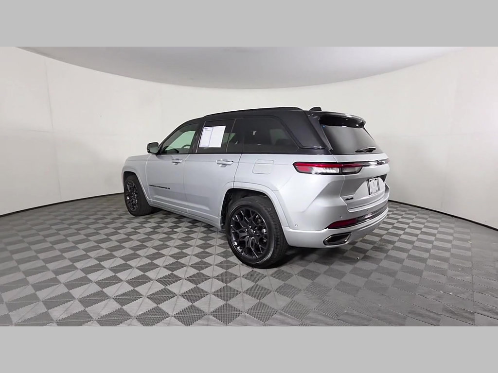 Used 2025 Jeep Grand Cherokee Summit w/ Obsidian Package AWD/4WD image 44