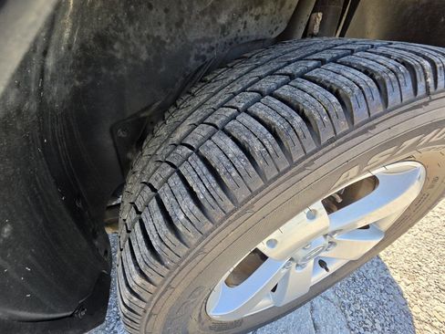 Used 2012 Chevrolet Captiva Sport LT w/ Convenience Package image 5