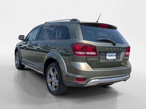Used 2016 Dodge Journey Crossroad FWD image 4