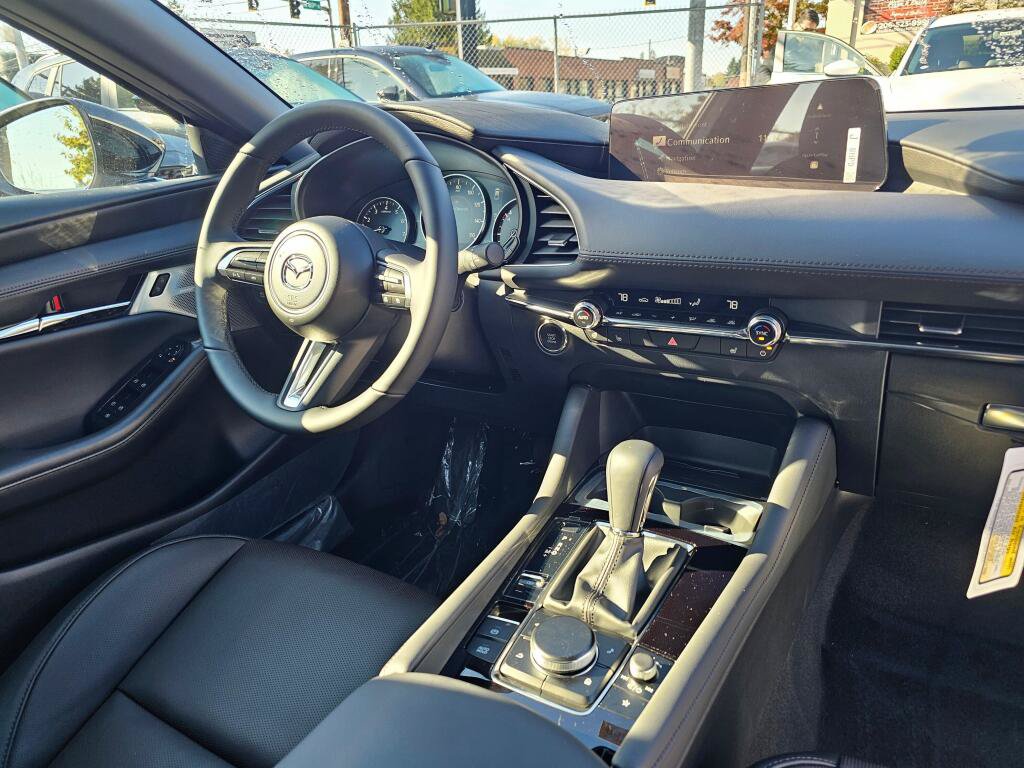 New 2026 MAZDA MAZDA3 Hatchback w/Premium Plus Pkg AWD/4WD image 11