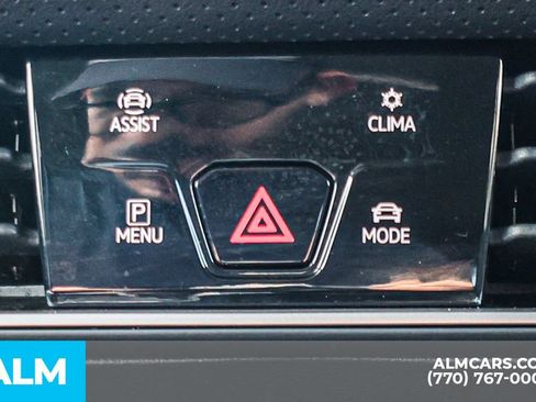 Used 2025 Volkswagen Atlas SE FWD image 41