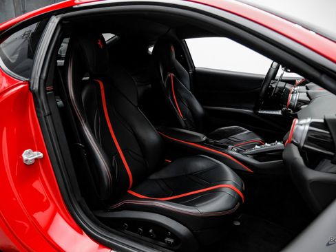 Used 2018 Ferrari 812 Superfast image 57