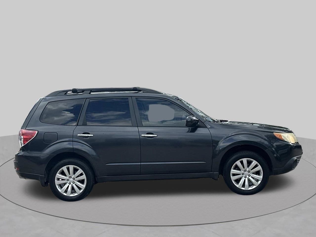 Used 2012 Subaru Forester 2.5X Limited AWD/4WD image 6