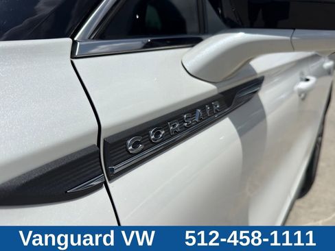 Used 2023 Lincoln Corsair Reserve w/ Equipment Group 201A AWD/4WD image 3
