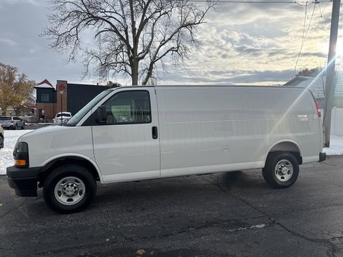 New 2025 Chevrolet Express 2500 Extended w/ Driver Convenience Package RWD image 4