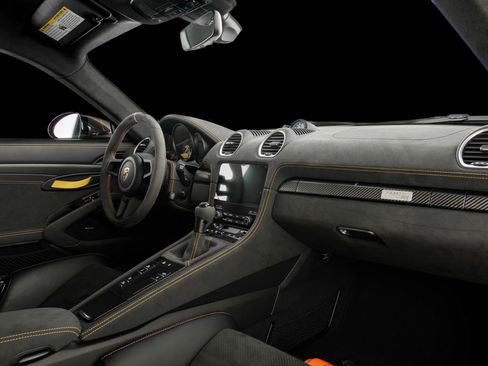 Used 2025 Porsche 718 Cayman GT4 RS RWD image 11