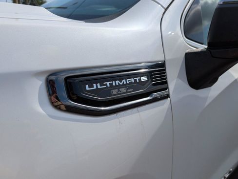 Used 2023 GMC Sierra 1500 Denali Ultimate AWD/4WD image 11