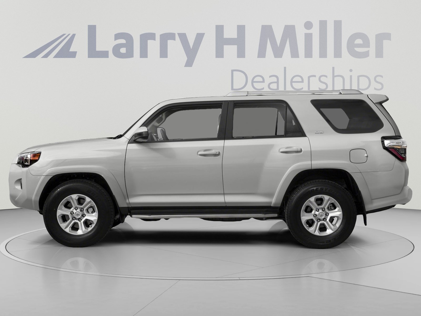 Used 2018 Toyota 4Runner SR5 Premium AWD/4WD image 3