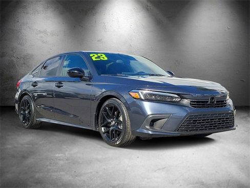 Used 2023 Honda Civic Sport image 2