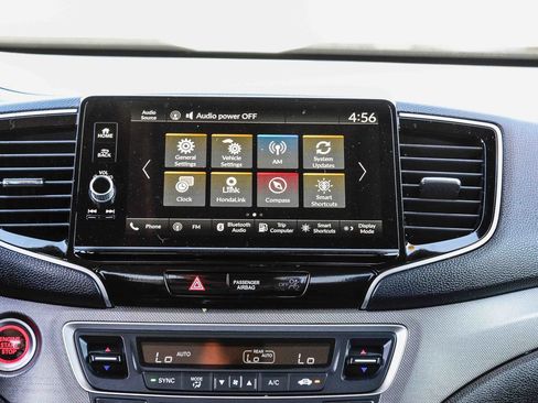 Used 2024 Honda Ridgeline Sport image 16