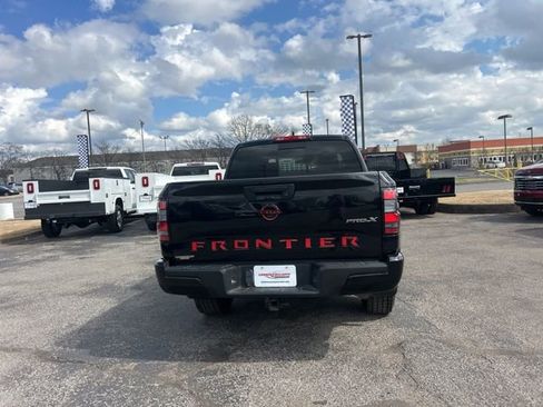 Used 2023 Nissan Frontier Pro-X w/ Tow Package image 4