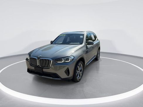 Used 2023 BMW X3 xDrive30i w/ Premium Package AWD/4WD image 3