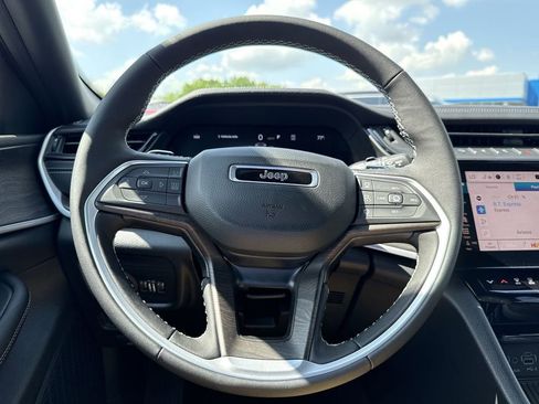 New 2026 Jeep Grand Cherokee Altitude AWD/4WD image 24