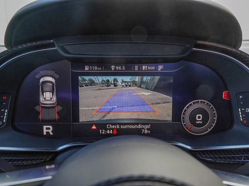 Used 2021 Audi R8 V10 w/ Premium Package image 31