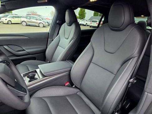 Used 2023 Tesla Model X Plaid image 27