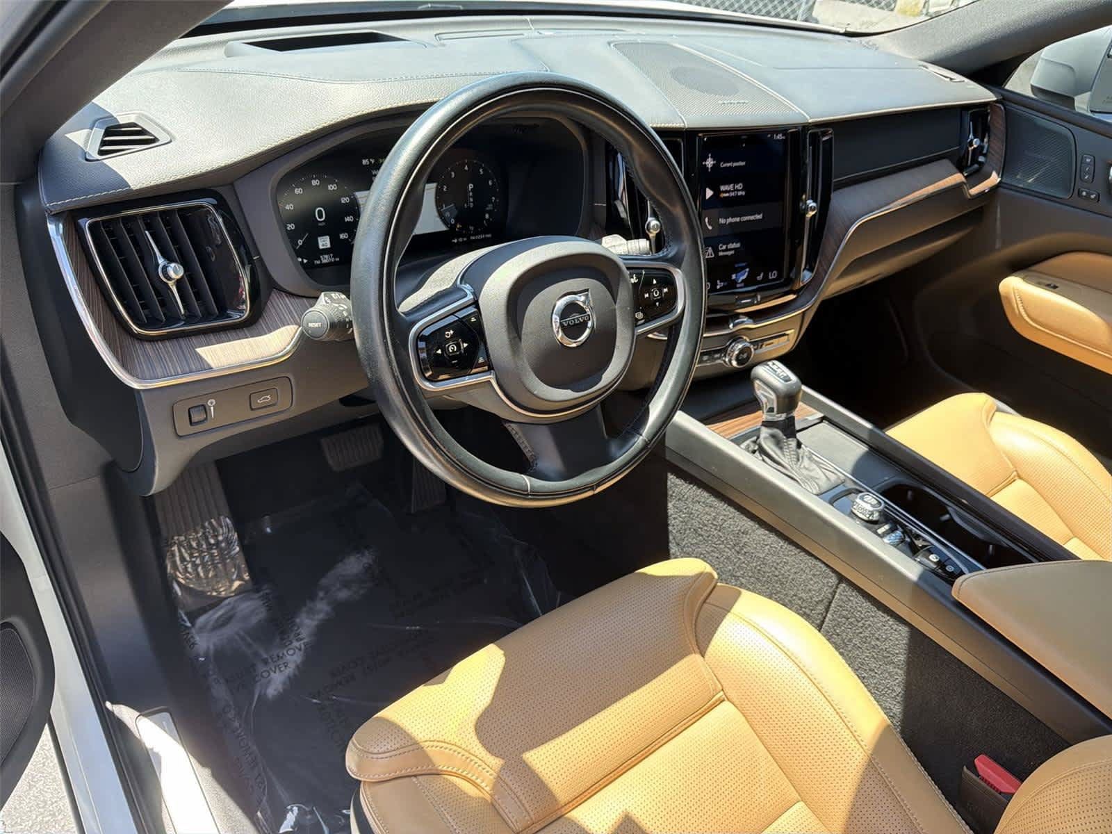 Used 2021 Volvo XC60 T6 Inscription w/ Advanced Package AWD/4WD image 2