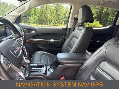 Used 2019 GMC Canyon Denali RWD image 8