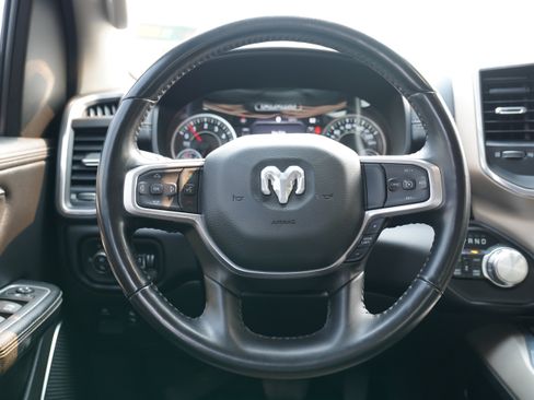 Used 2022 RAM 1500 Laramie AWD/4WD image 18
