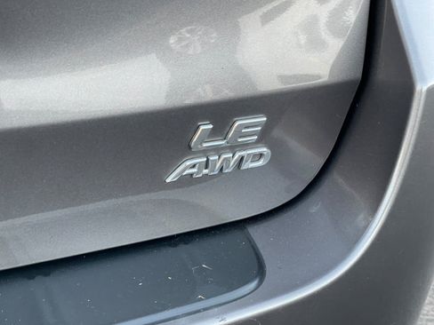 Used 2015 Toyota Sienna LE AWD/4WD image 11