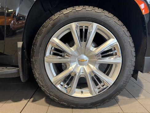 Used 2023 Chevrolet Tahoe High Country AWD/4WD image 10