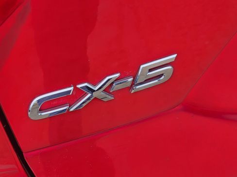 Used 2019 MAZDA CX-5 Touring image 11