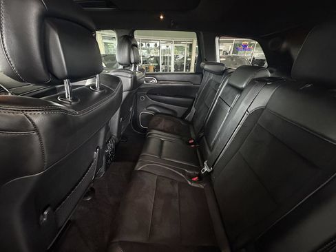 Used 2018 Jeep Grand Cherokee SRT w/ Trailer Tow Group IV AWD/4WD image 29