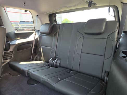Used 2019 GMC Yukon SLT AWD/4WD image 14