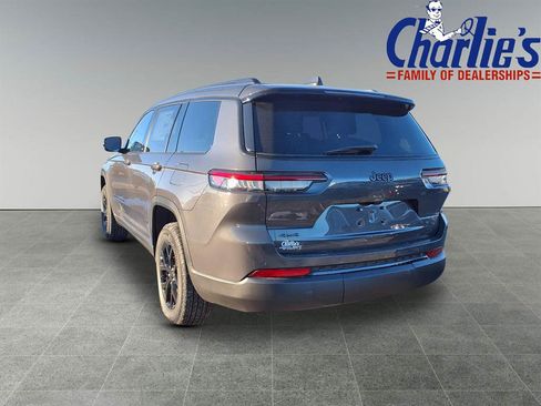 New 2025 Jeep Grand Cherokee L Altitude image 5