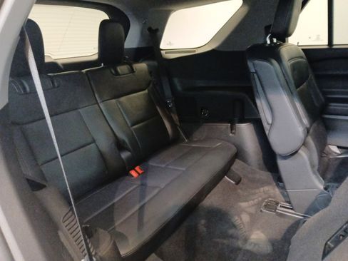 Used 2021 Ford Explorer XLT w/ Equipment Group 202A image 43