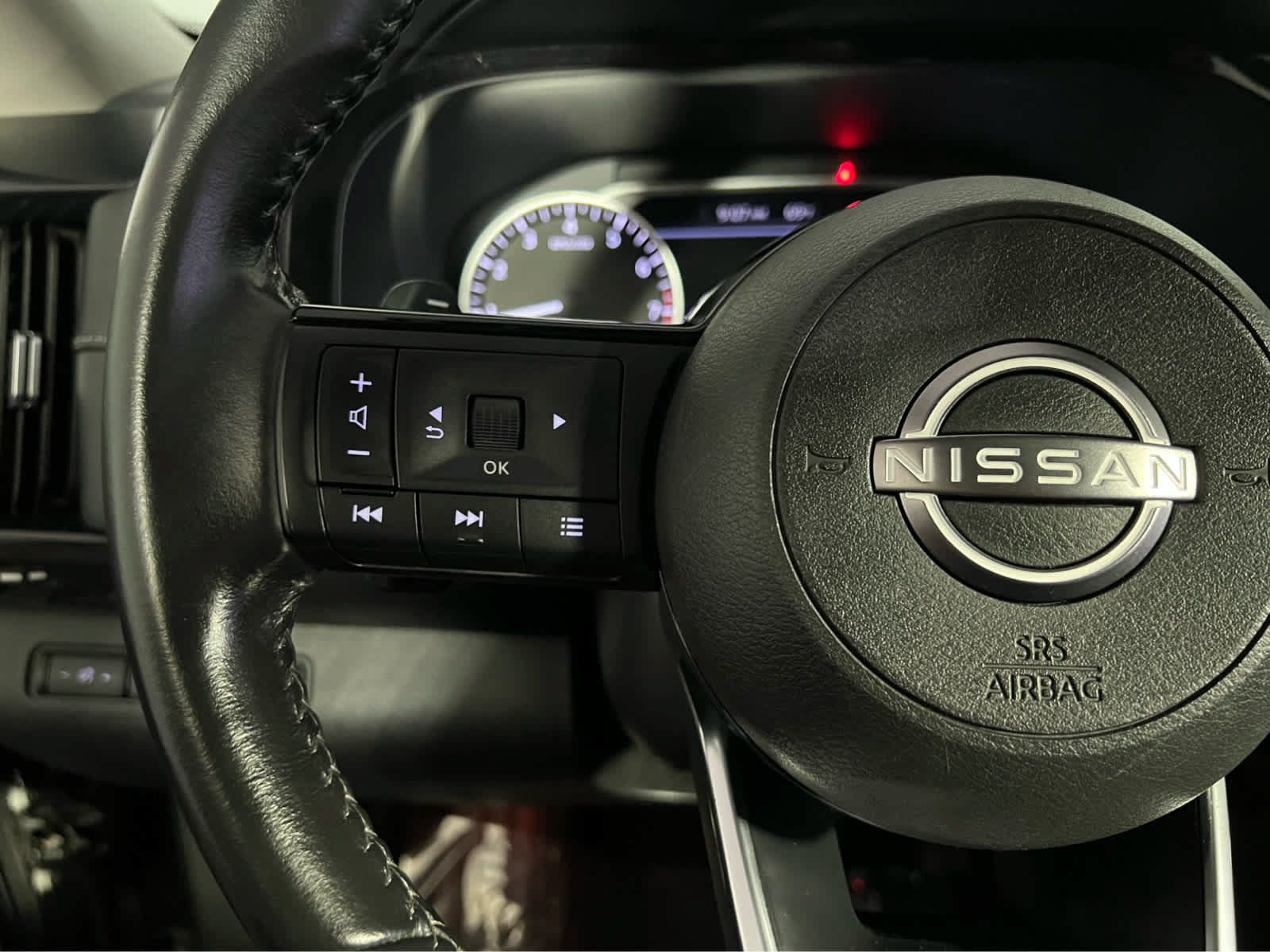 Certified 2023 Nissan Pathfinder SV w/ SV Premium Package AWD/4WD image 20