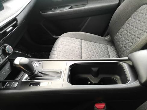 Used 2025 Nissan Kicks SV FWD image 38