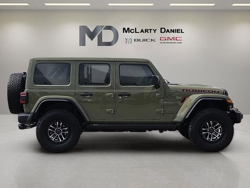 Used 2025 Jeep Wrangler Unlimited Rubicon AWD/4WD image 6