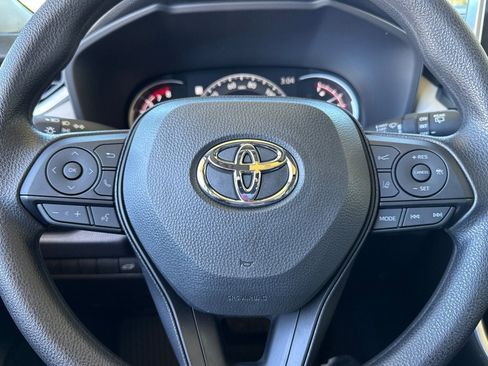 New 2025 Toyota RAV4 XLE image 27