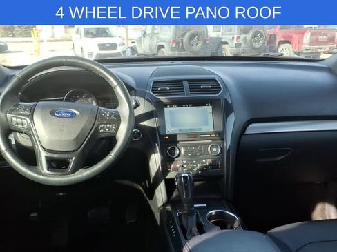 Used 2018 Ford Explorer XLT w/ Equipment Group 202A AWD/4WD image 12